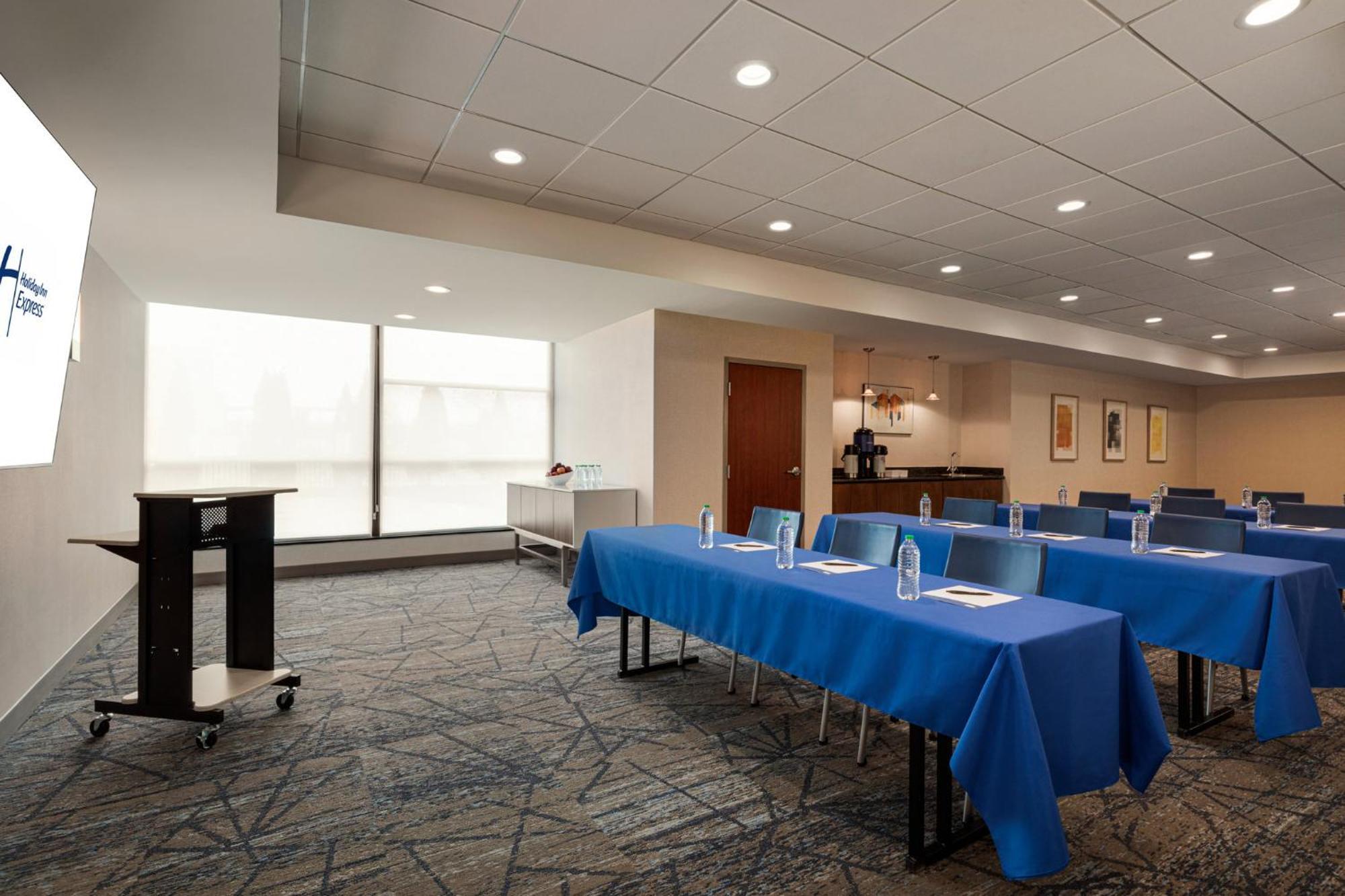 Holiday Inn Express Baltimore At The Stadiums By Ihg Exterior foto