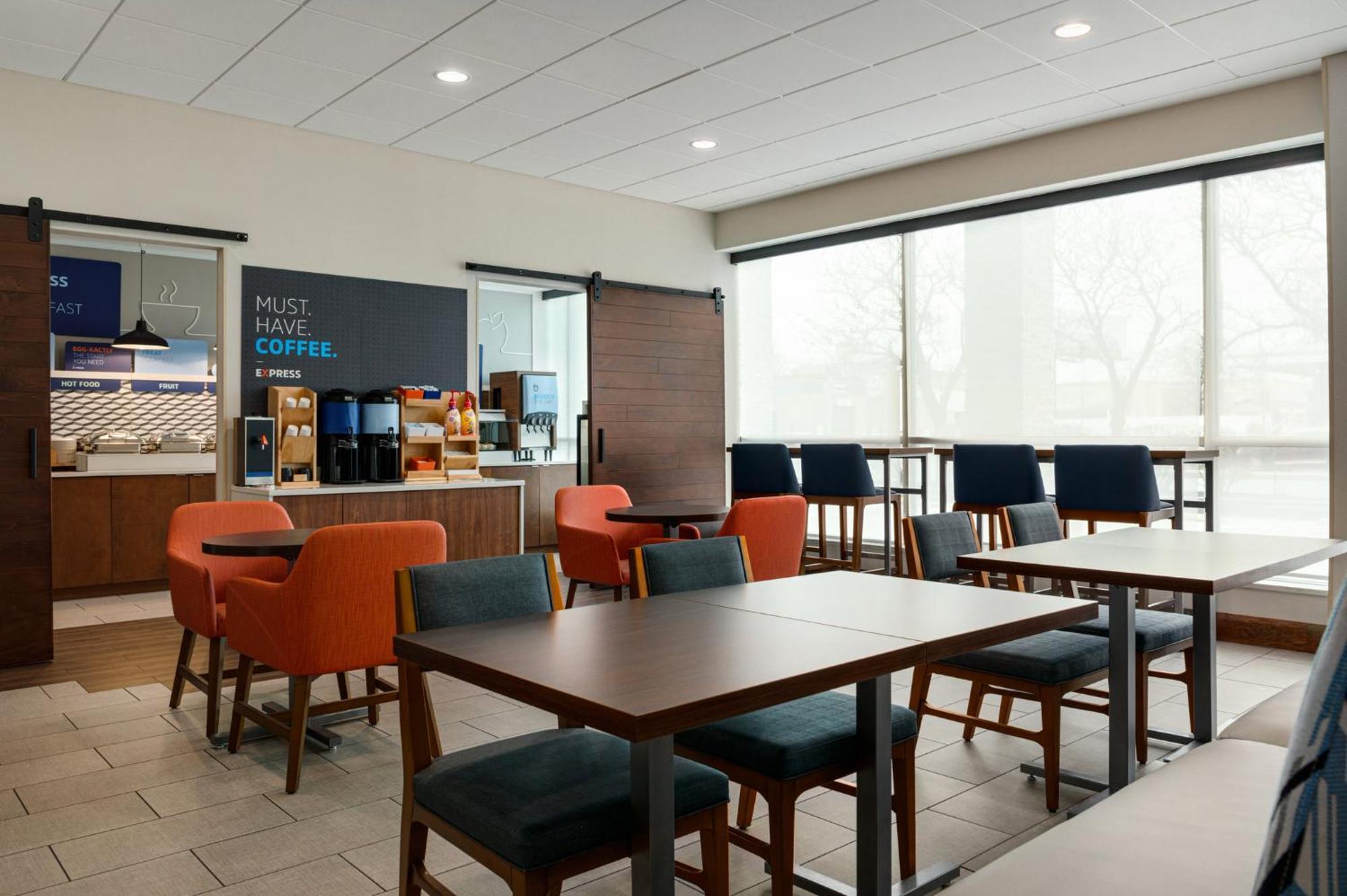 Holiday Inn Express Baltimore At The Stadiums By Ihg Exterior foto